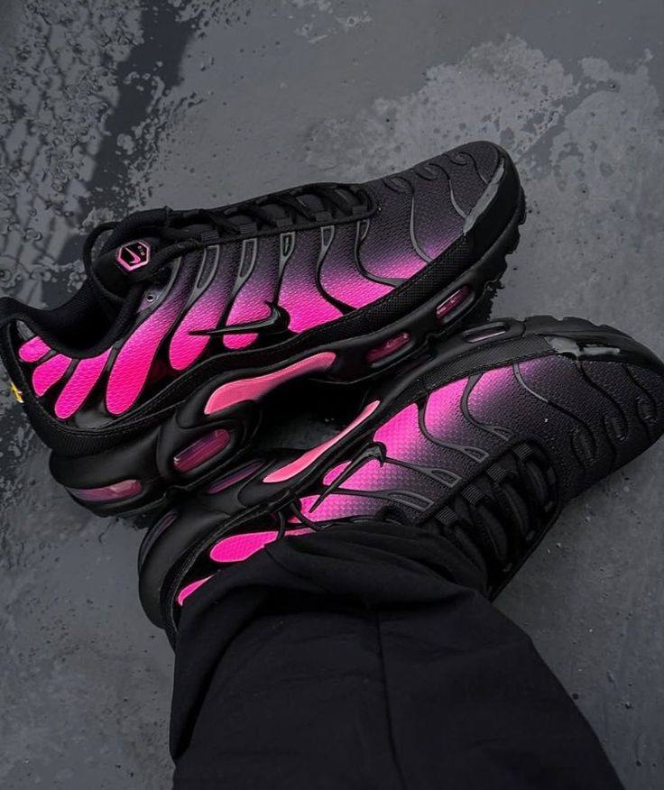 NIKE TN