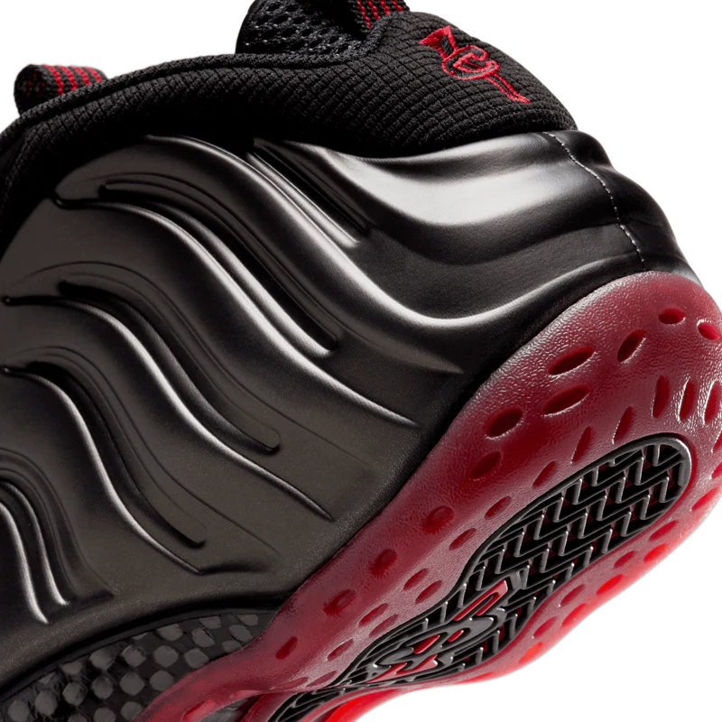 Nike Air Foamposite One Black / Varsity Red